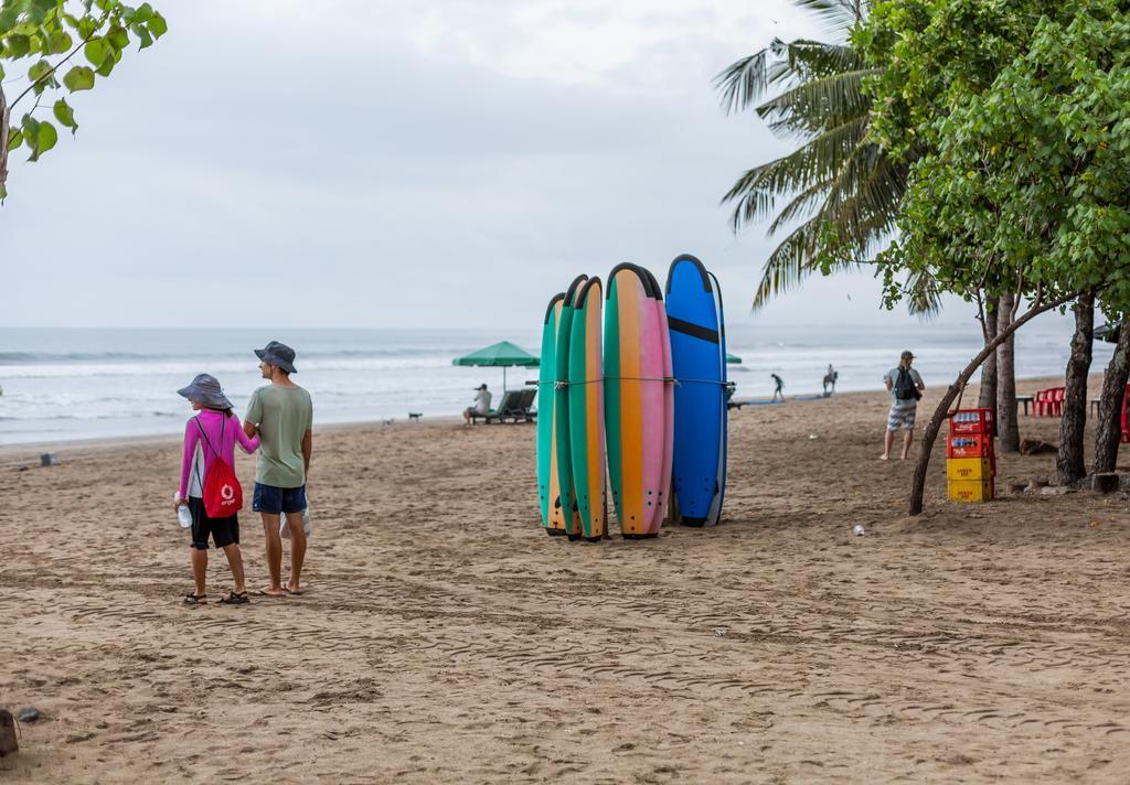 Wyndham Garden Kuta Beach Bali Exterior foto